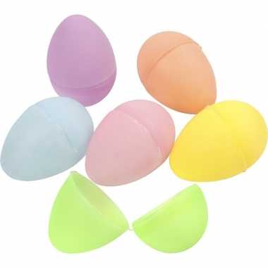 24x plastic surprise eieren pastel kleuren 6 cm