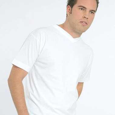 Wit-shirt met een v hals