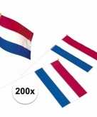 200x nederlandse zwaaivlaggetjes