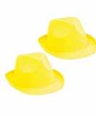2x gele trilby hoedjes voor volwassenen