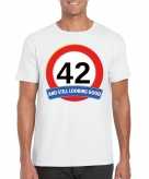 42 jaar verkeersbord t-shirt wit heren