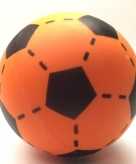 Oranje foam voetbal 20 cm