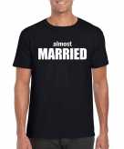 Vrijgezellenfeest almost married t-shirt zwart voor heren